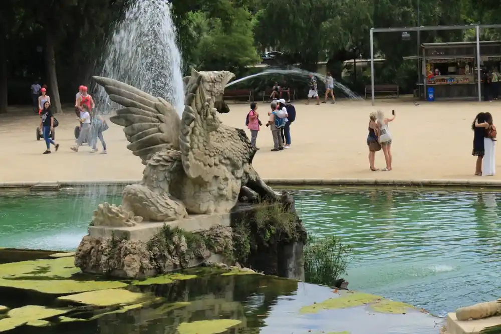 Barcelona Travel Guide