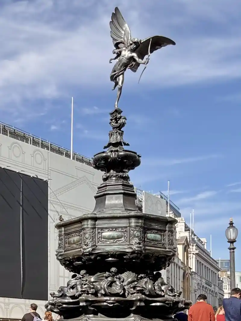 Piccadilly Circus