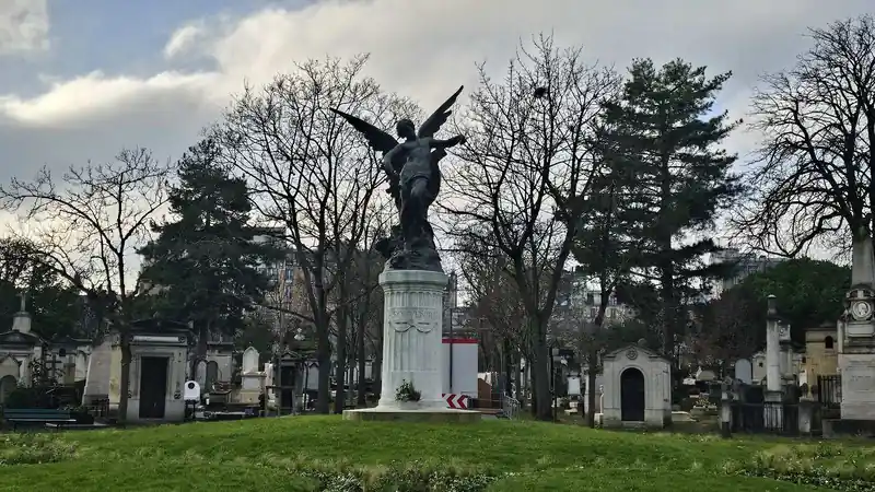 Montparnasse Cemetery